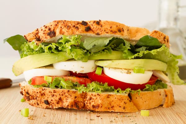 Fit and light sandwich with fresh vegetables