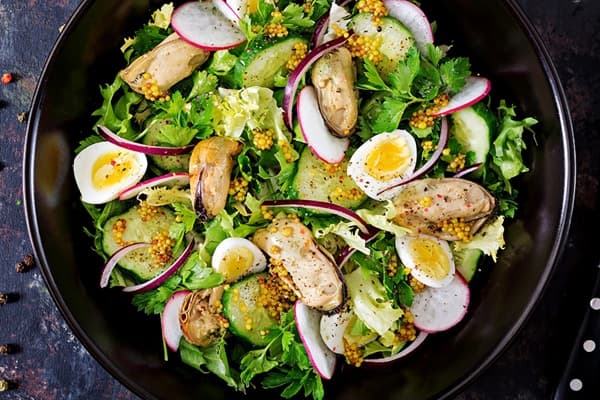 High protein salad with eggs and chicken